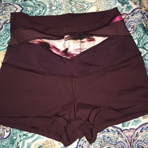Lululemon booty shorts